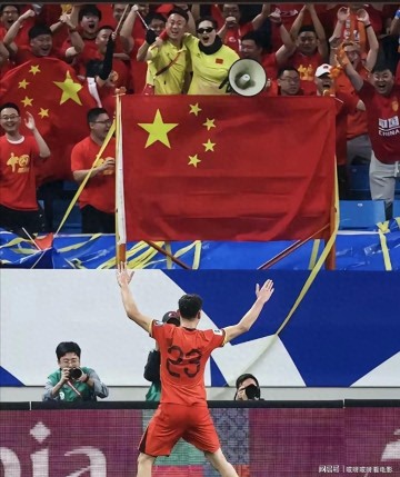 世界杯官方直播app手机版下载-拜合拉木：父母双亡被爷爷养大，今闯入亚洲杯决赛，孙继海没说错